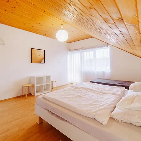 No 44 House Nora Holiday home Vonyarcvashegy