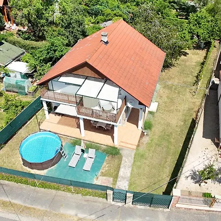 No 44 House Nora Holiday home
